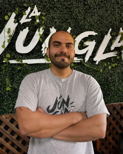 Matías Contreras | Kinesiólogo | Diplomados en actividad física, rehabilitación funcional, salud mental y filosofía de las ciencias cognitivas